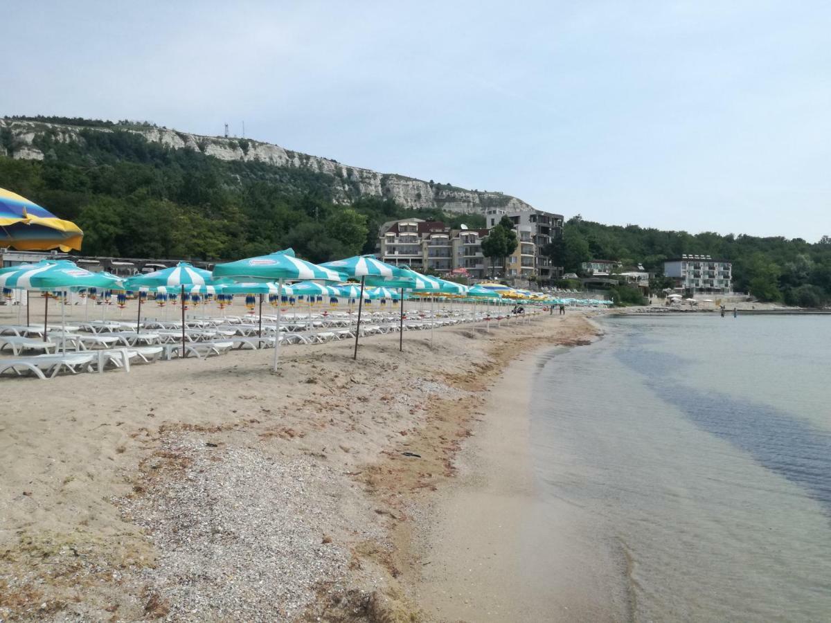 Guest House Katina Balchik Exterior photo